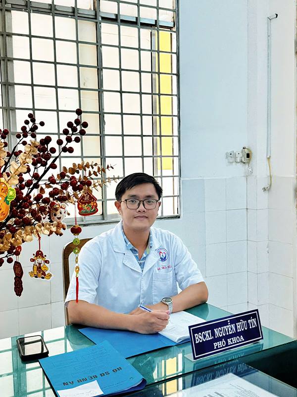 Thầy thuốc trẻ tận tâm với nghề