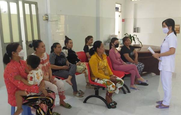 Trung tâm Y tế khu vực Ô Môn: Truyền thông phòng bệnh do vi rút Nipah  tại buổi họp Hội đồng người bệnh 